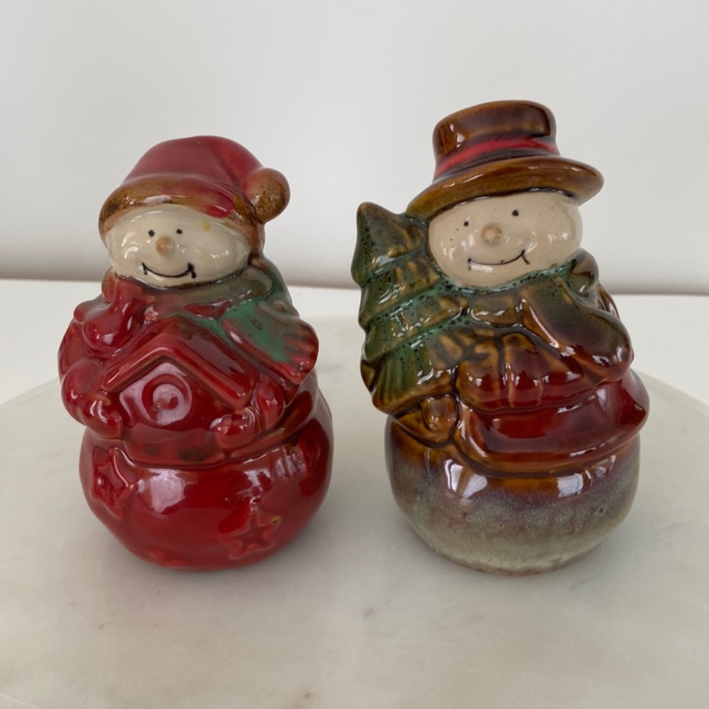 Christmas salt and pepper shakers